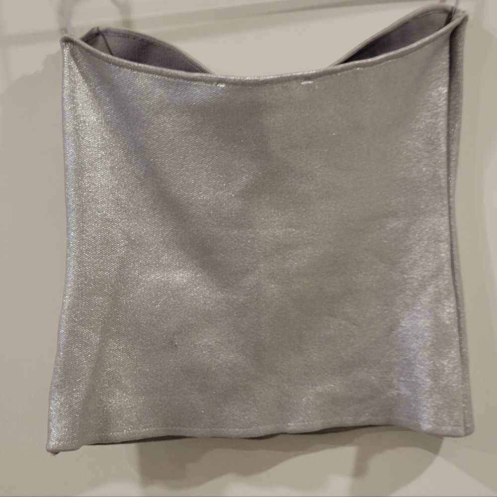 Zara Silver Metallic Top Size Medium - Picture 2 of 7